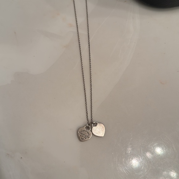 Tiffany Double Heart Tag Pendant
in Silver, Mini - Picture 6 of 10